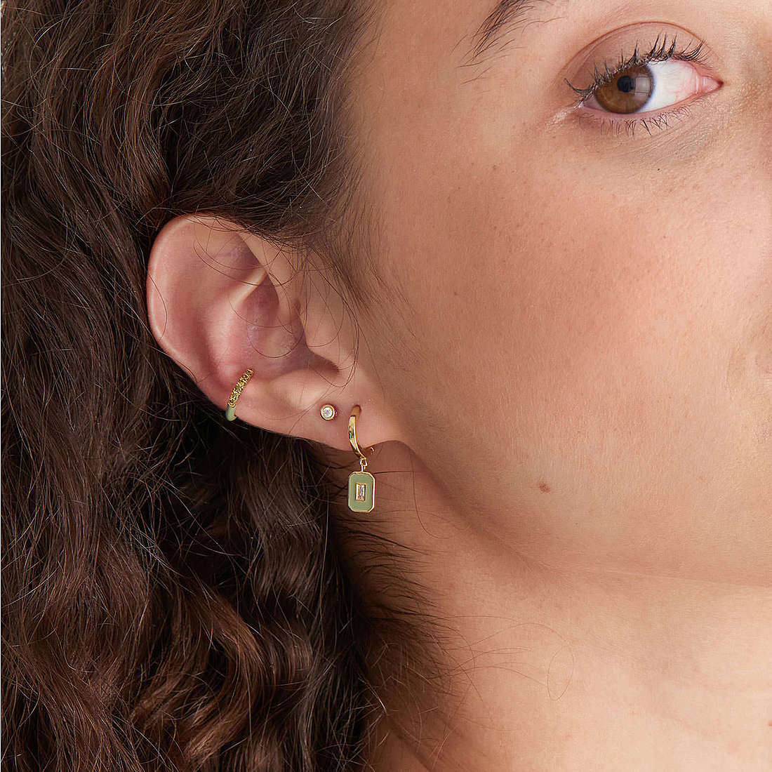Ania Haie earrings Bright Future woman E028-03G-G wearing