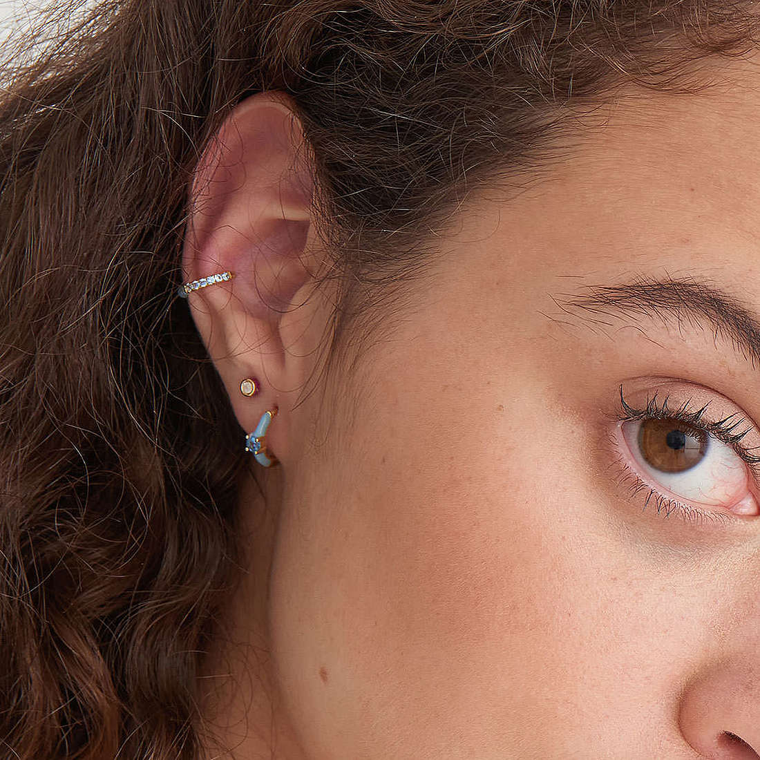 Ania Haie earrings Bright Future woman E028-05G-B wearing