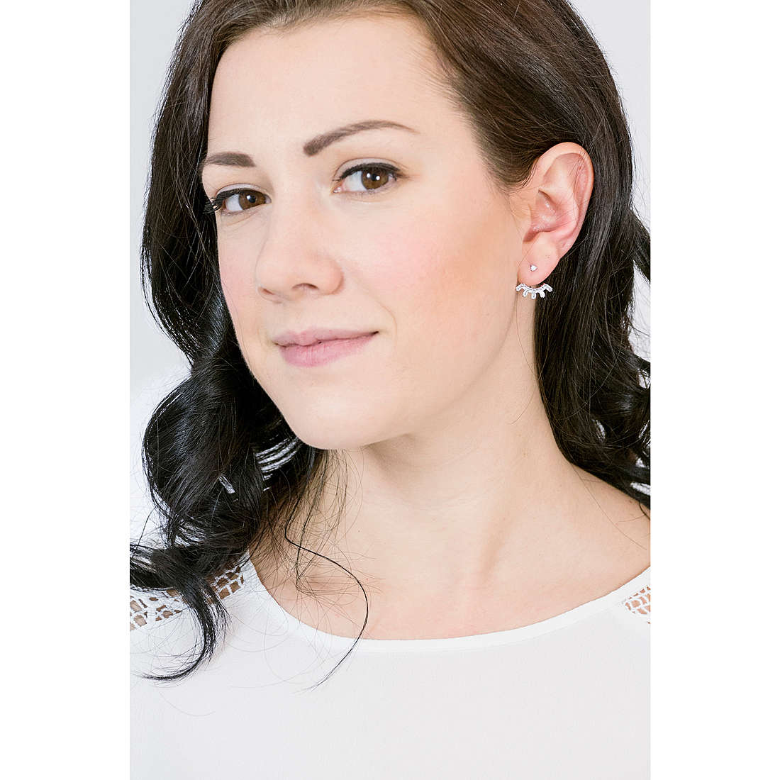 Ania Haie earrings Glow Getter woman E018-13H wearing