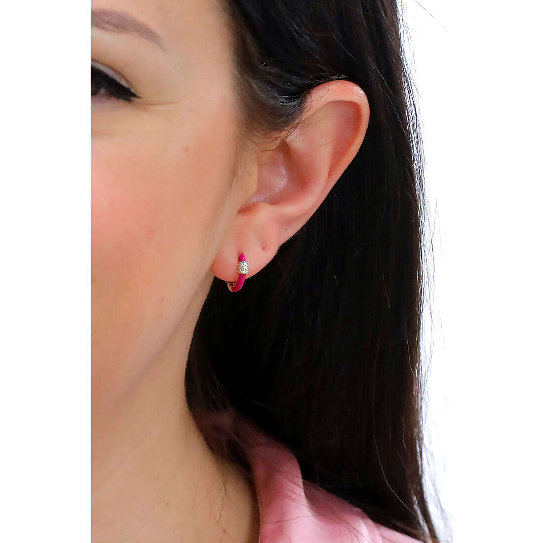 Ania Haie earrings Neon Nights woman E040-01G-NP wearing