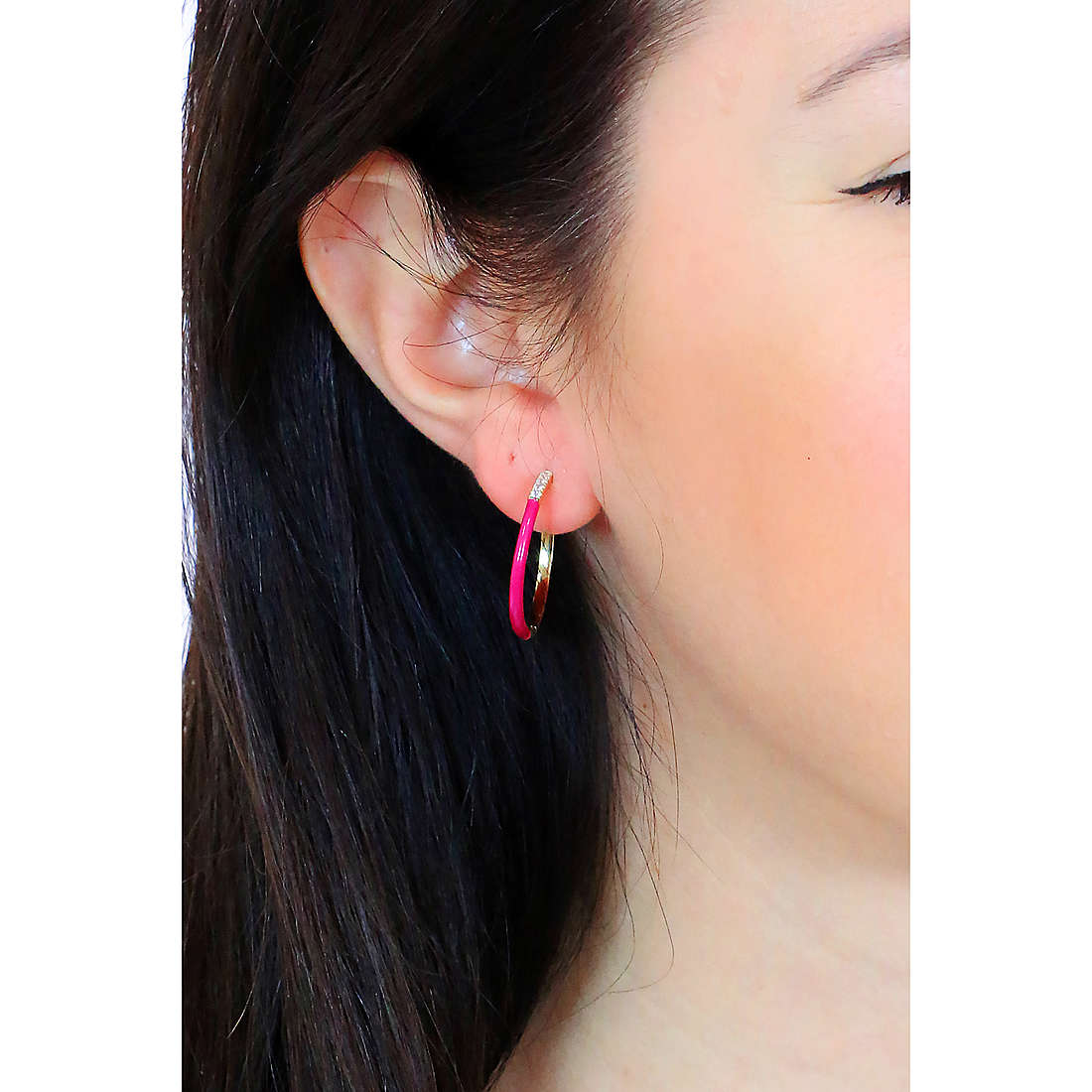 Ania Haie earrings Neon Nights woman E040-04G-NP wearing