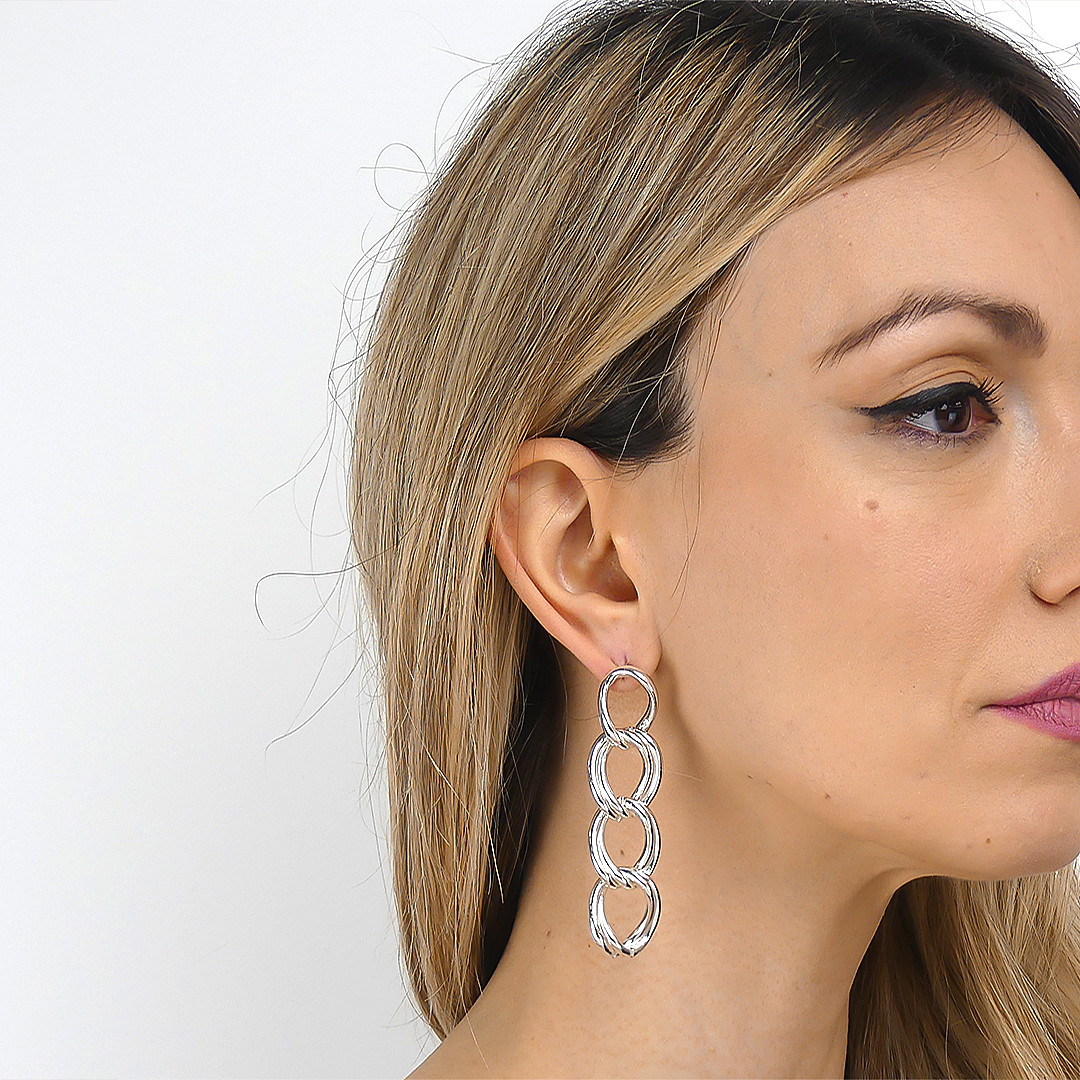 Boccadamo earrings Mychain woman XOR653 wearing