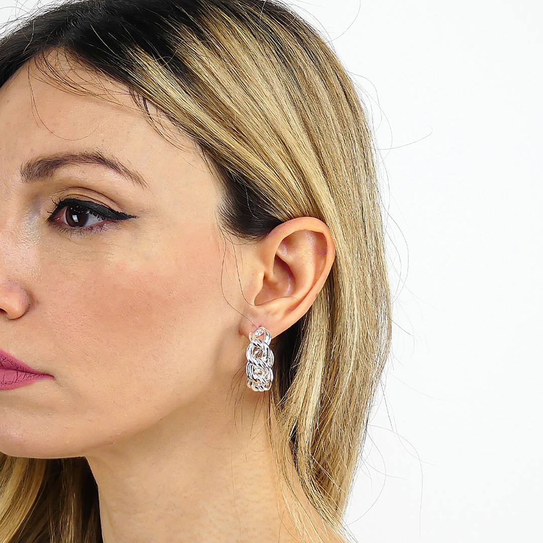Boccadamo earrings Mychain woman XOR654 wearing