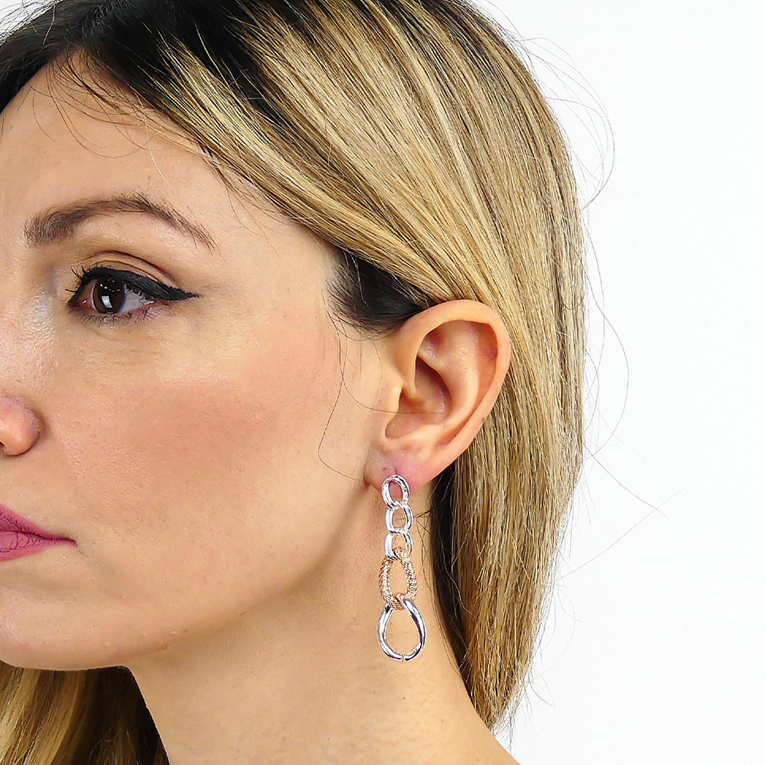 Boccadamo earrings Mychain woman XOR659 wearing