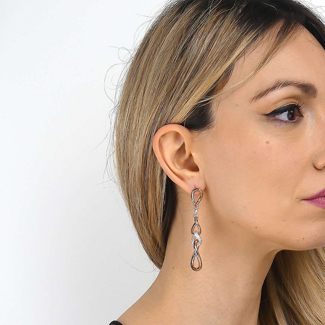 Boccadamo earrings Mychain woman XOR661 wearing
