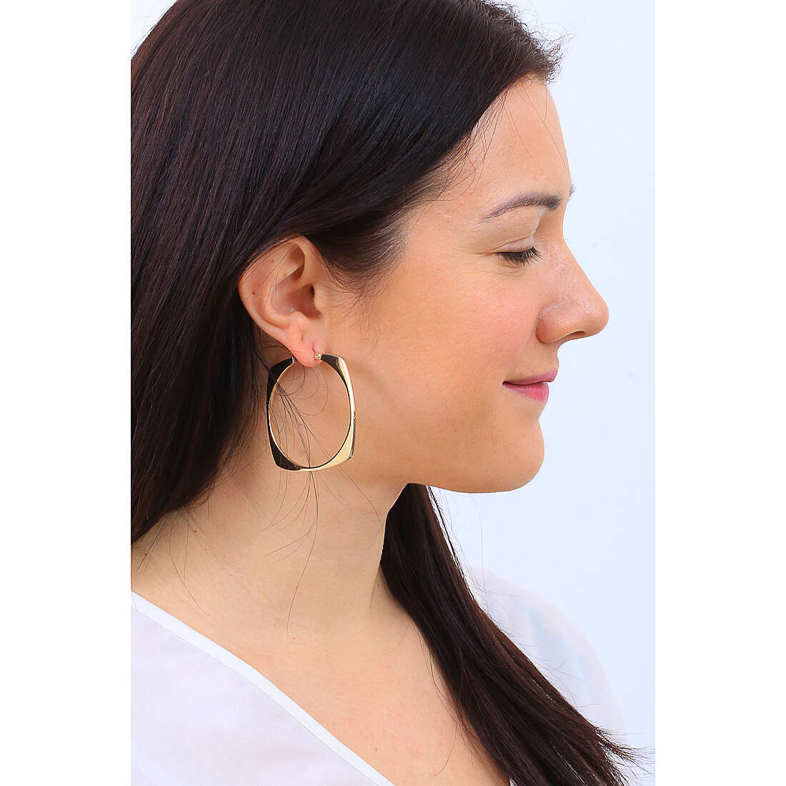 Breil earrings Magnetica System woman TJ3199 wearing