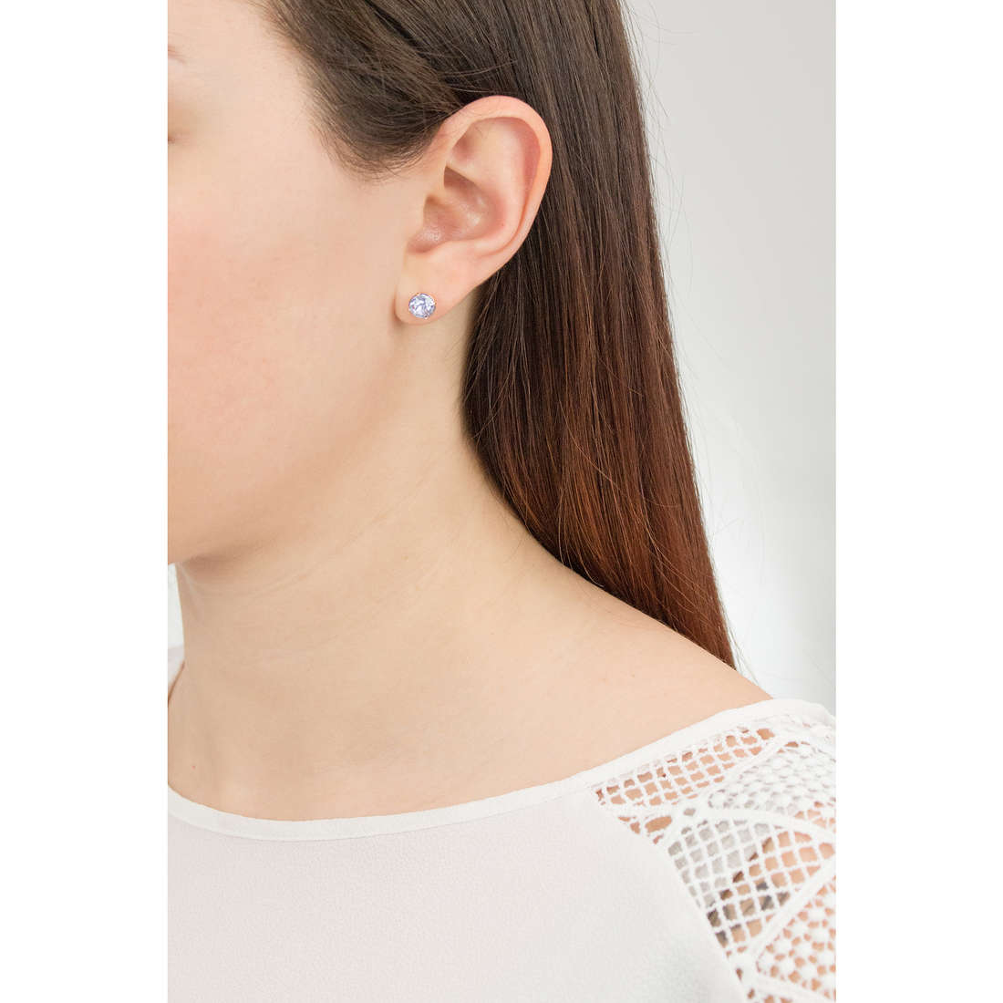 Brosway earrings Affinity woman BFF25 wearing