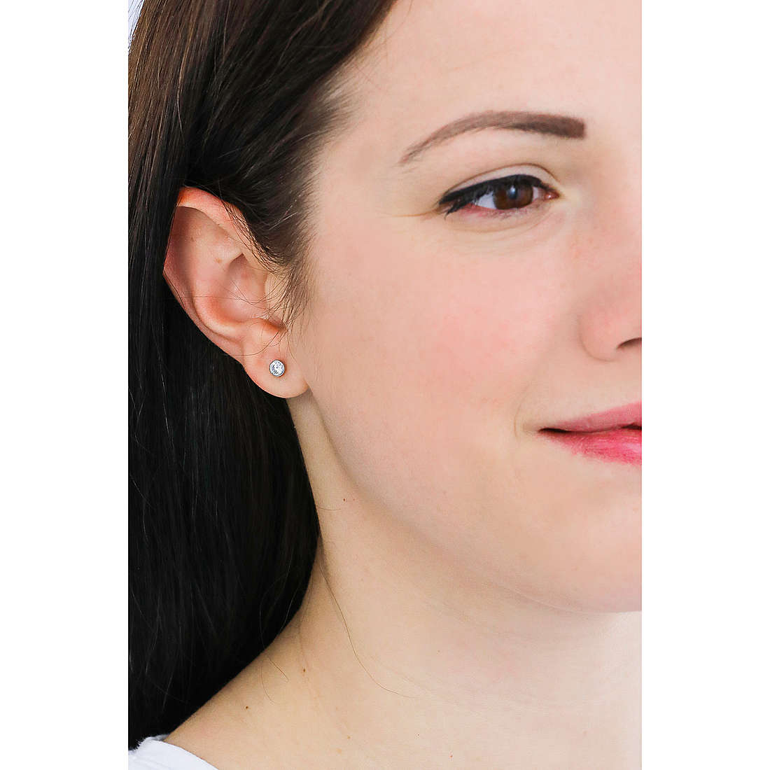Brosway earrings Chakra woman BHKE048 wearing