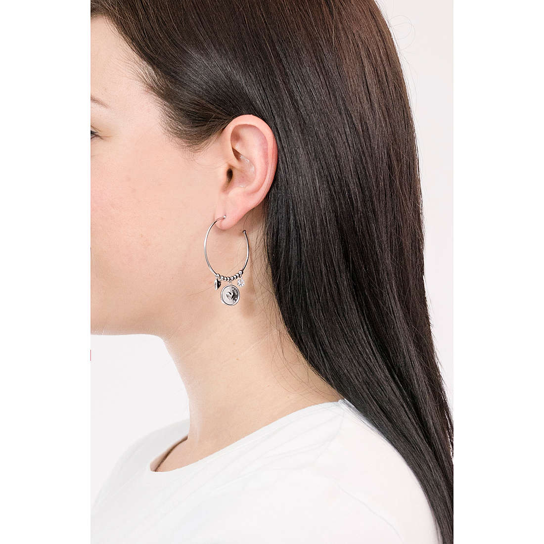 Brosway earrings Chakra woman BHKL21 wearing