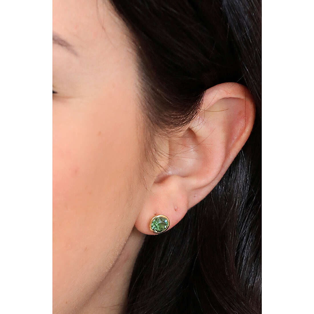 Brosway earrings Symphony woman BYM47 wearing