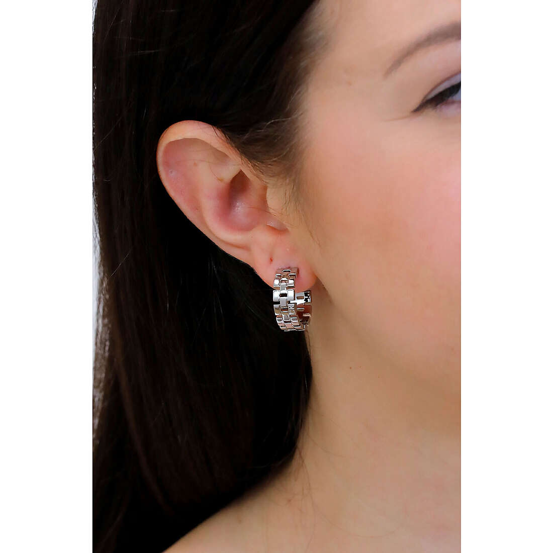 Calvin Klein earrings Meridian woman 35000249 wearing