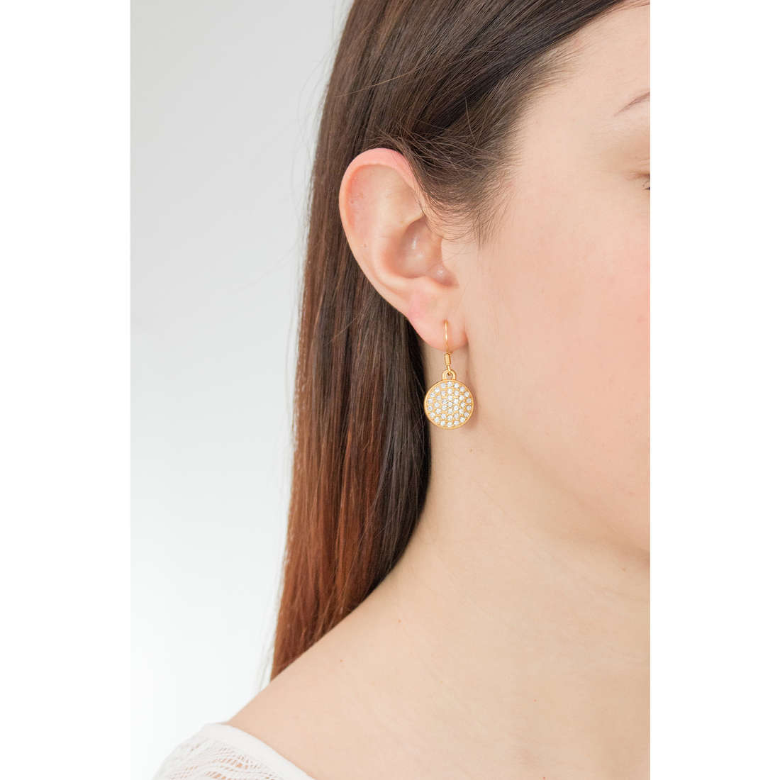 Chrysalis earrings Buona Fortuna woman CRET0104GP wearing