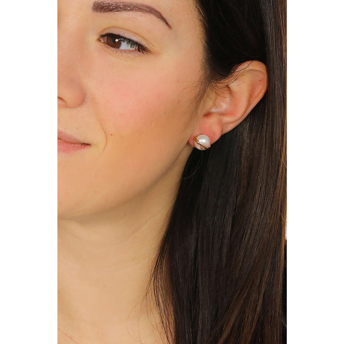 Emporio Armani earrings woman EG3535221 wearing