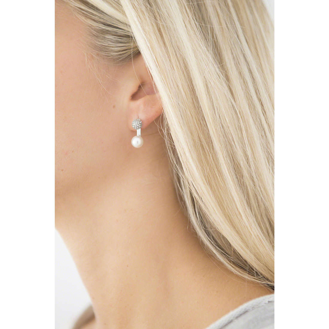 Emporio Armani earrings woman EGS2233040 wearing