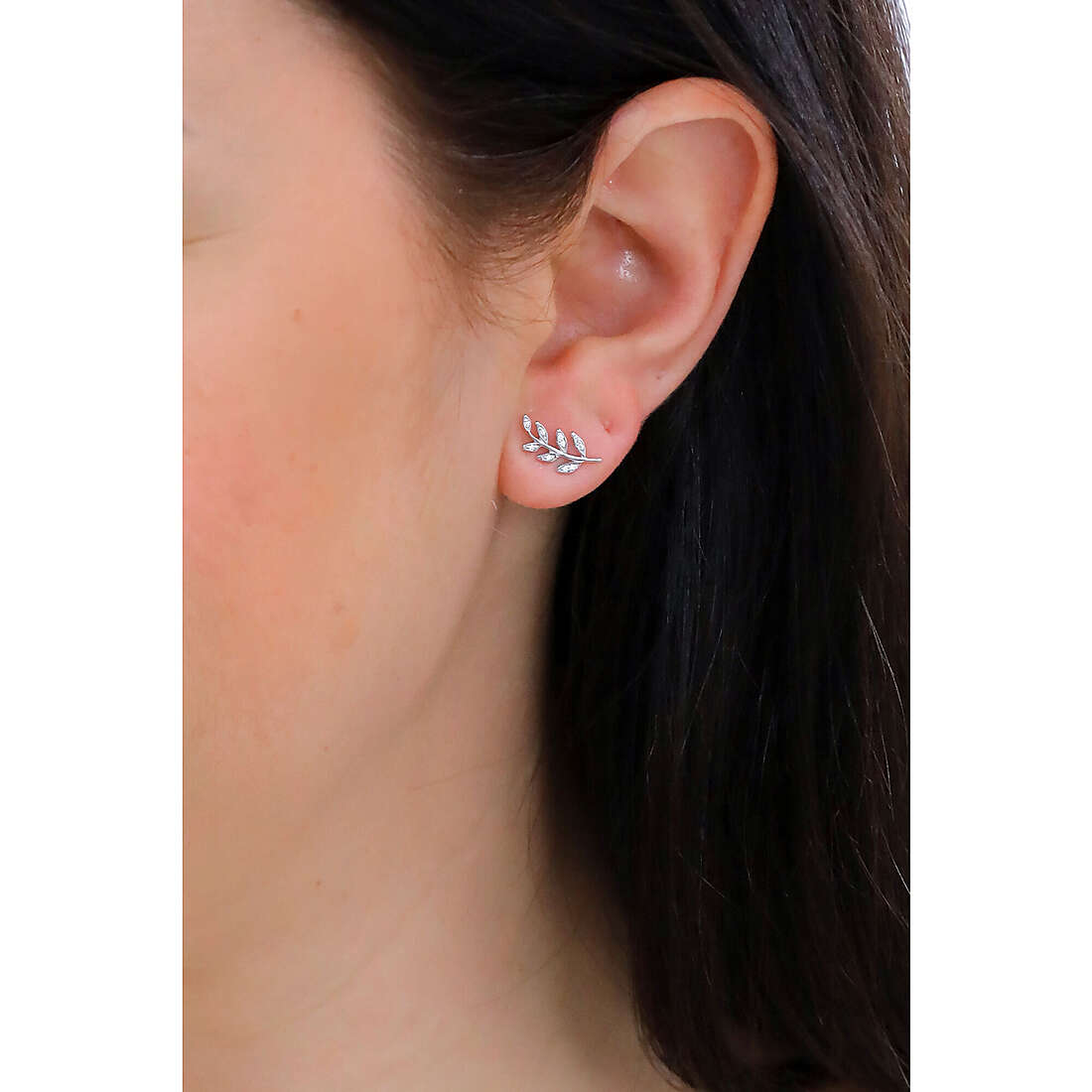 Fossil earrings Sterling Silver woman JFS00483040 wearing