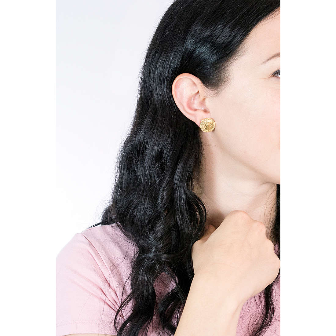 GioiaPura earrings woman GYOARW0363-G wearing