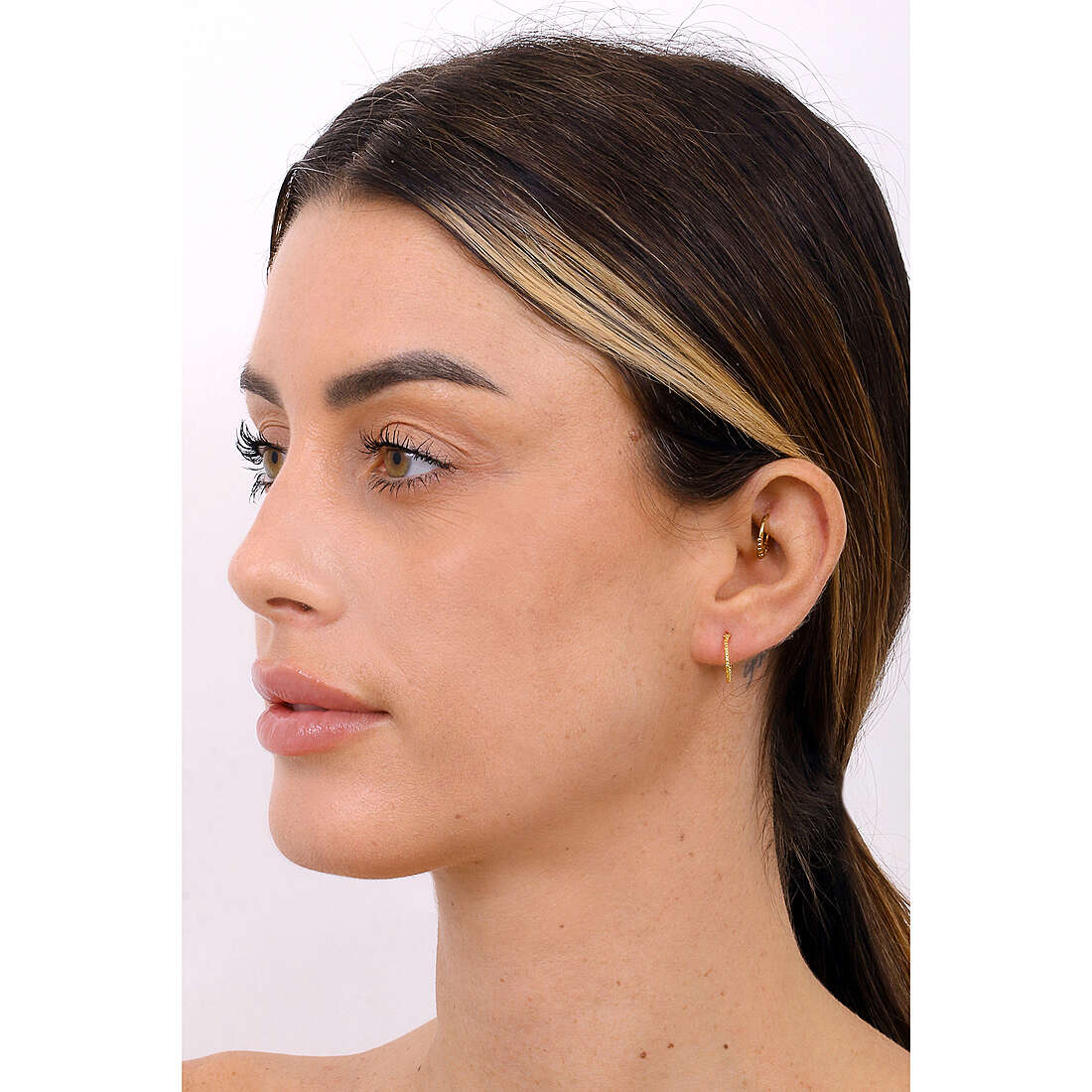 GioiaPura earrings Fili d'argento woman GYOARW0396-1 wearing