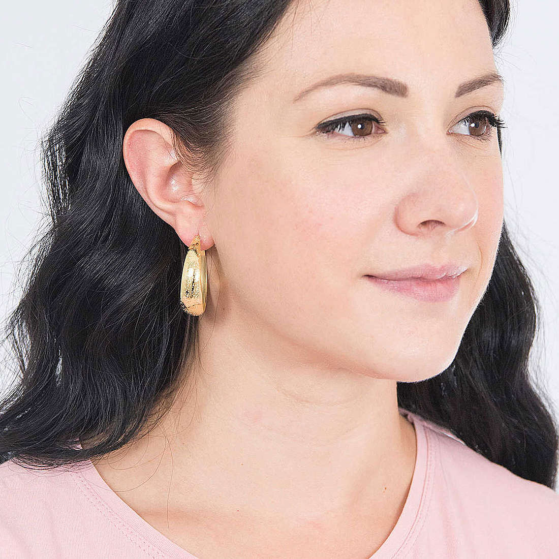 GioiaPura earrings woman GYOARW0439-4 wearing