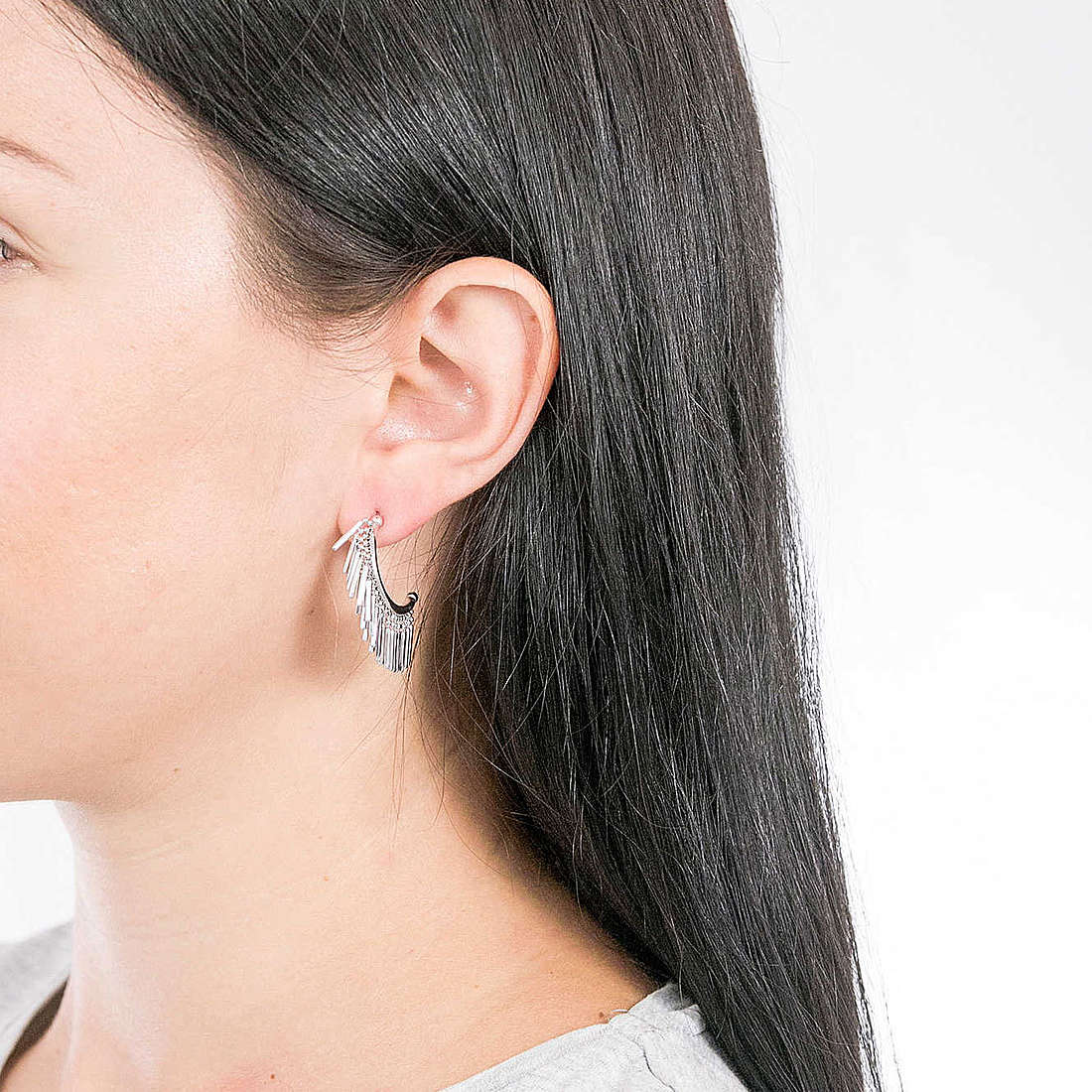GioiaPura earrings woman GYOARW0446-S wearing