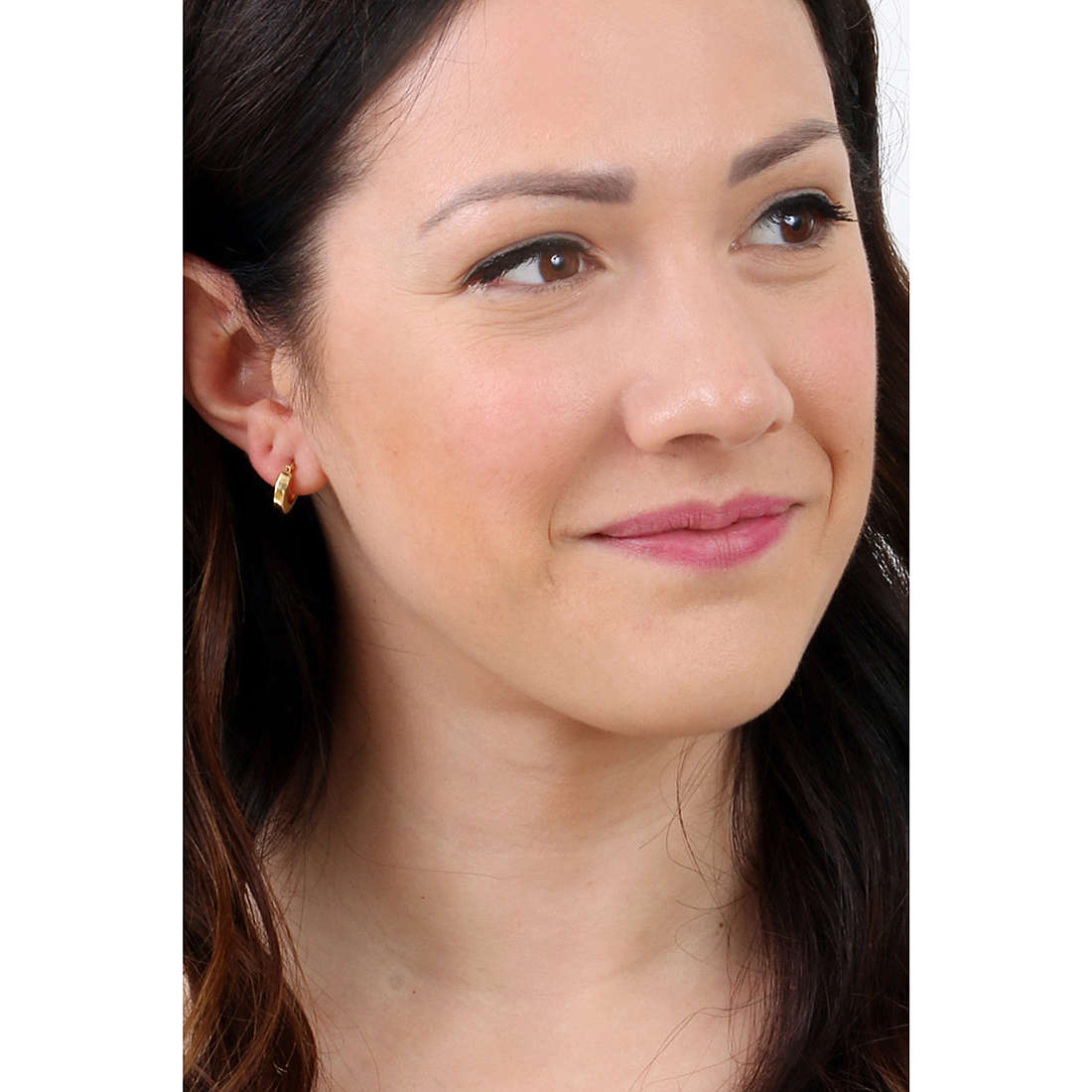 GioiaPura earrings woman GYOARW0576-1.2 wearing
