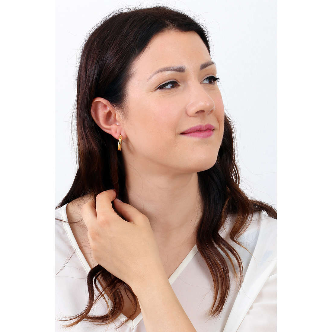 GioiaPura earrings woman GYOARW0576-1.2 wearing