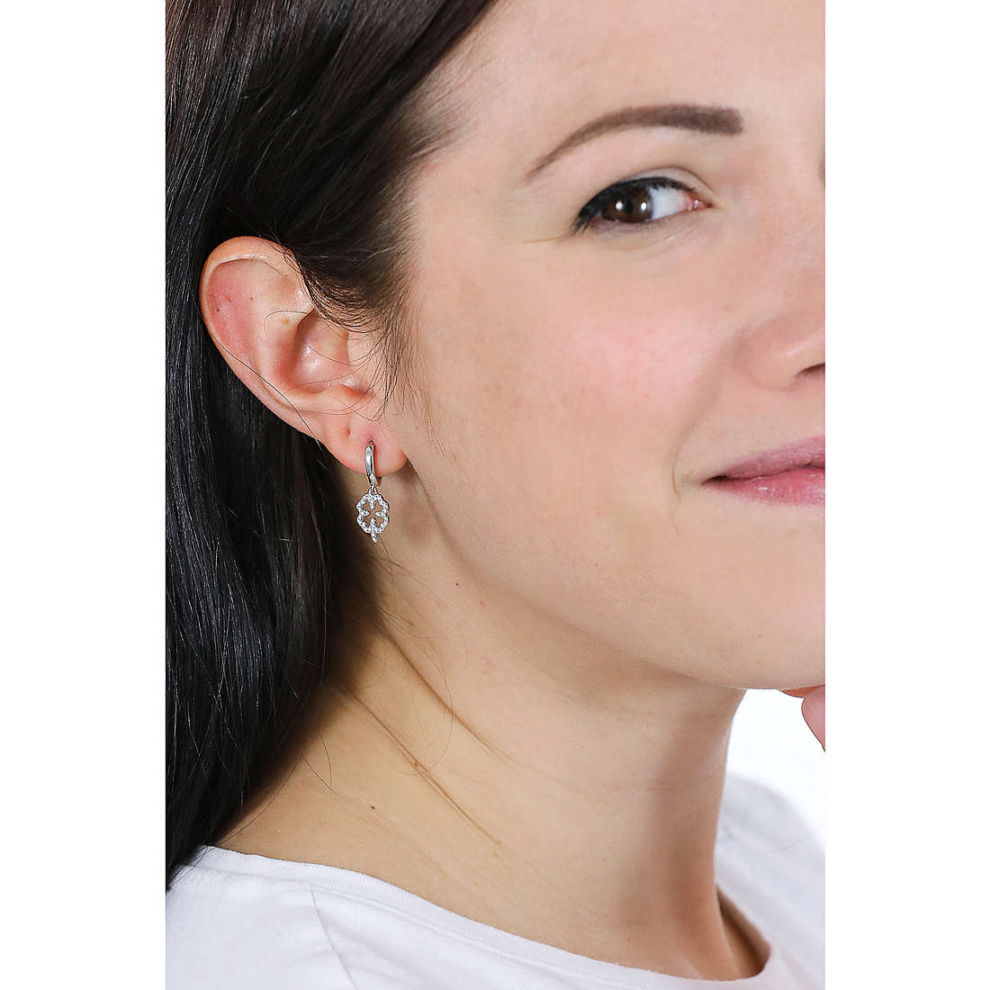 GioiaPura earrings woman GYOARZ0688-W wearing