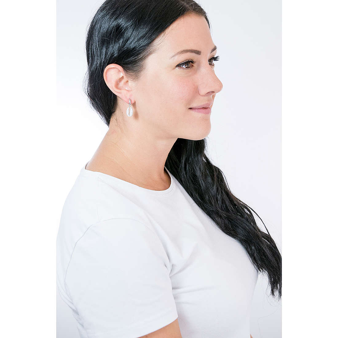 GioiaPura earrings woman GYOARZ0690-W wearing