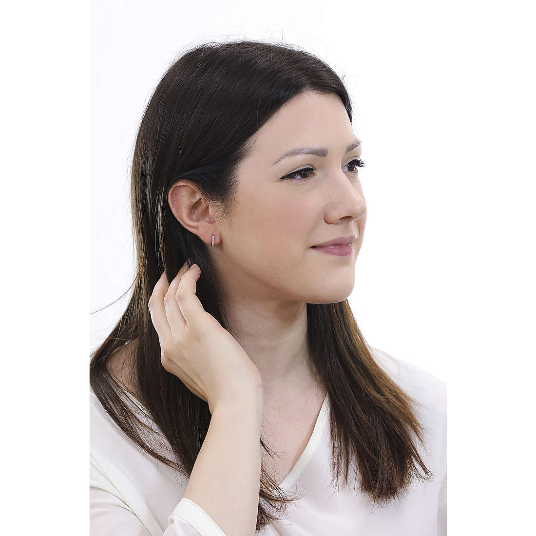GioiaPura earrings woman GYOARZ1021-SW wearing