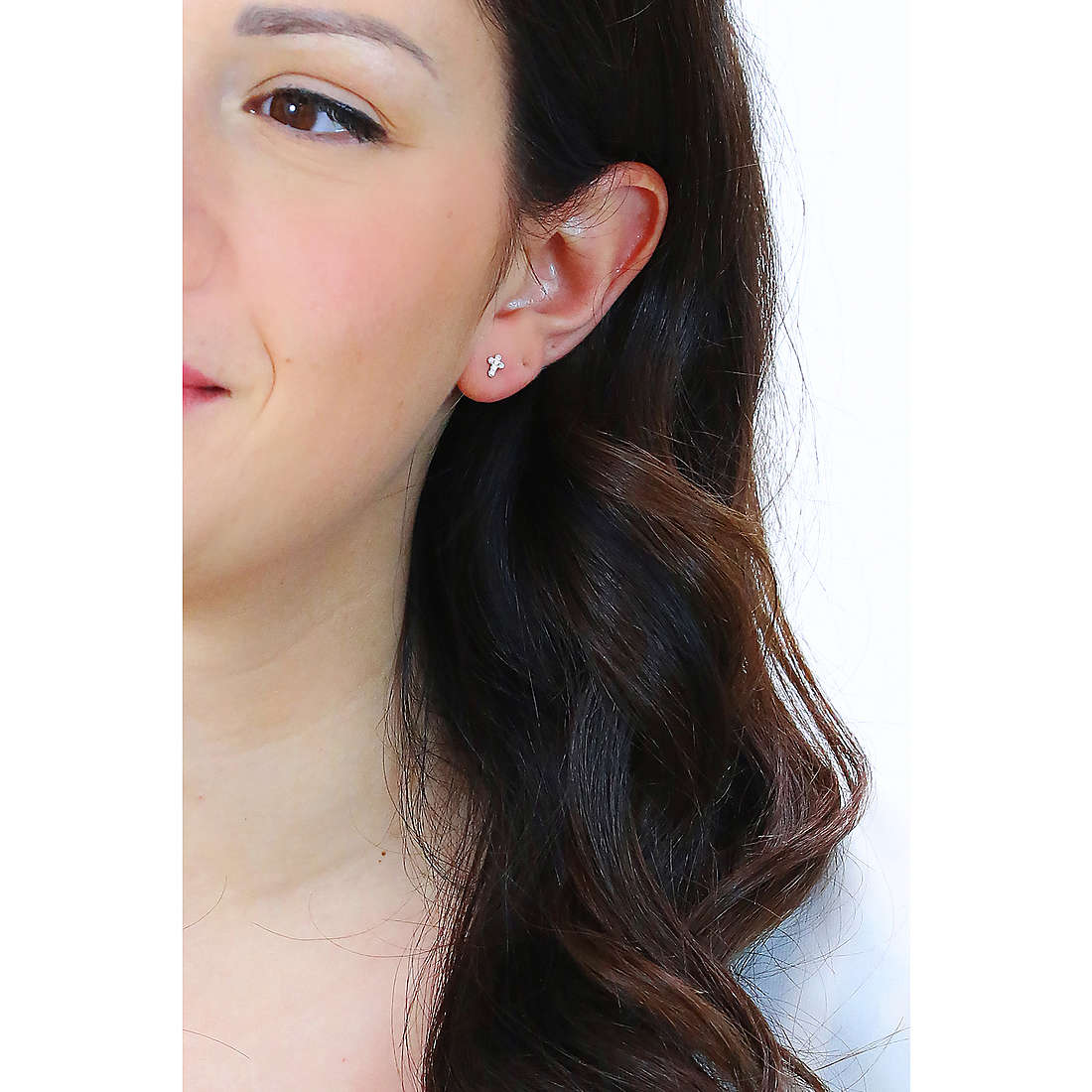 GioiaPura earrings woman GYOARZ1028-SW wearing