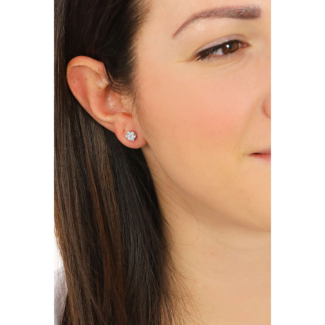 GioiaPura earrings woman GYOARZ1047-SW wearing