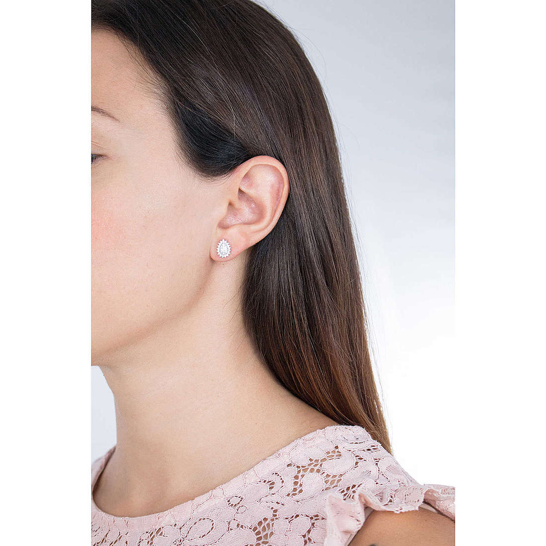 GioiaPura earrings woman INS007OR098 wearing
