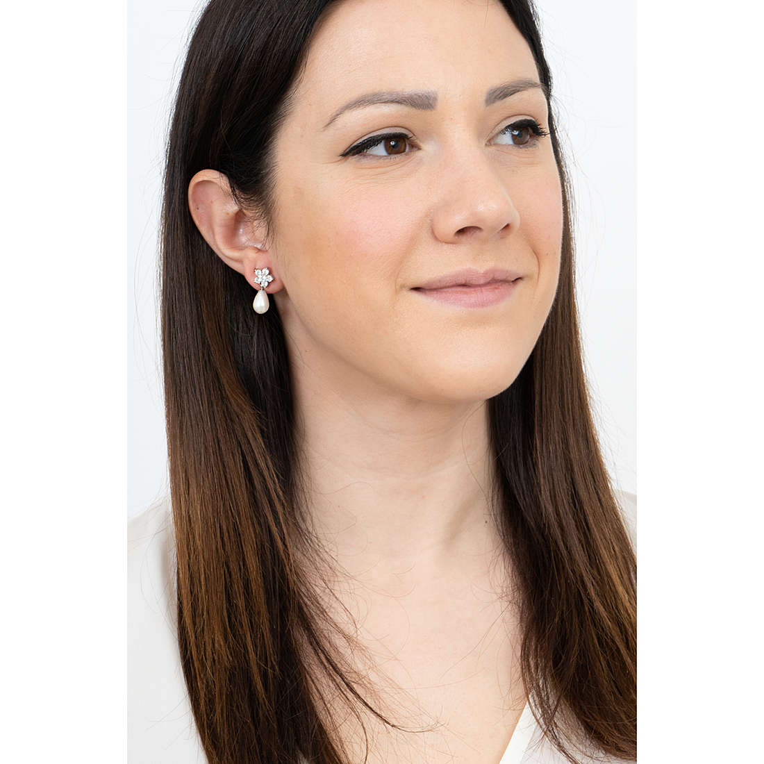 GioiaPura earrings woman INS048OR006RHPE wearing