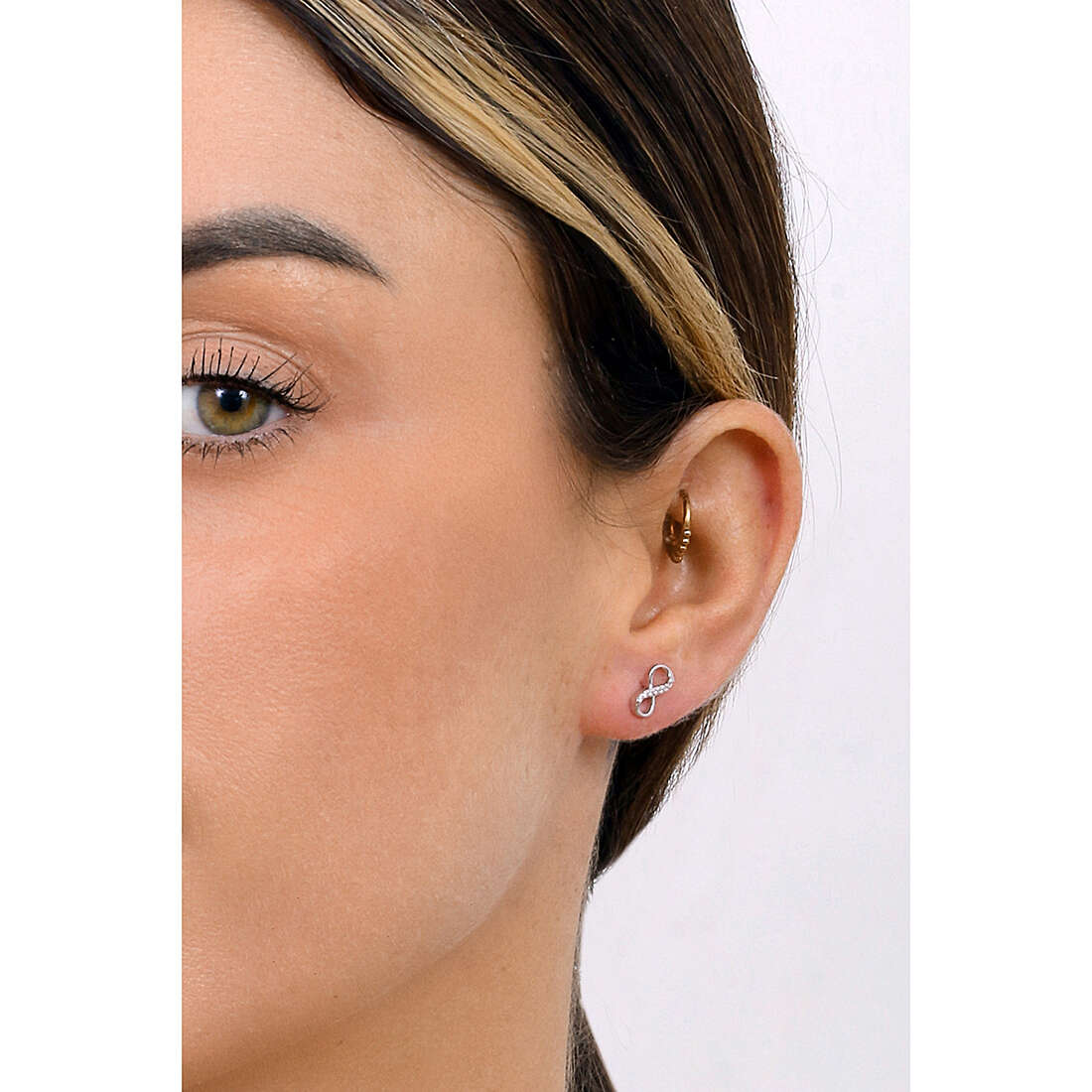 GioiaPura earrings woman INS052OR049 wearing