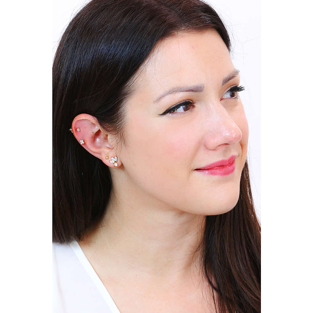 GioiaPura earrings woman INSKITOR003PLWH wearing