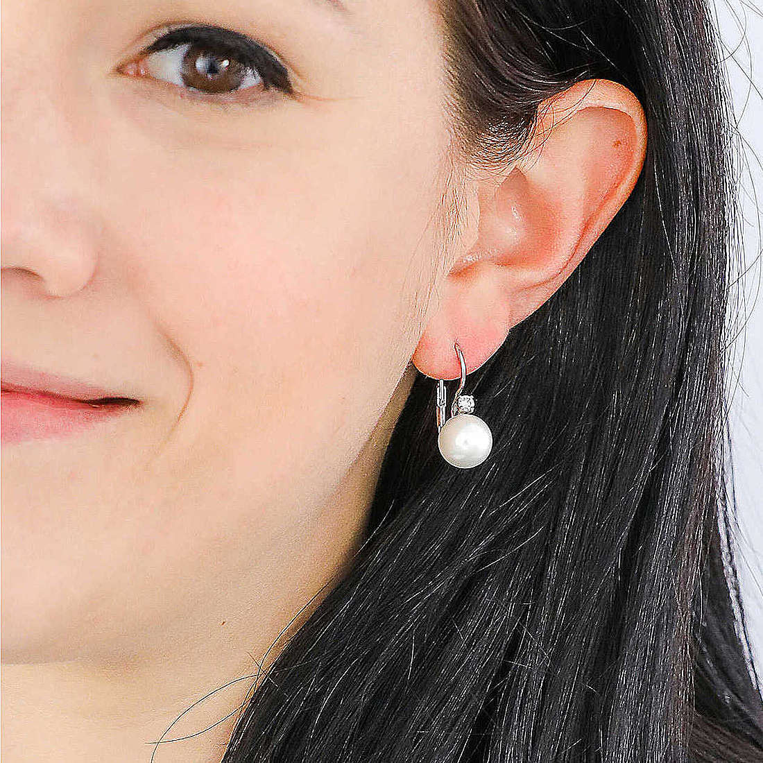 GioiaPura earrings woman LPE57239 wearing