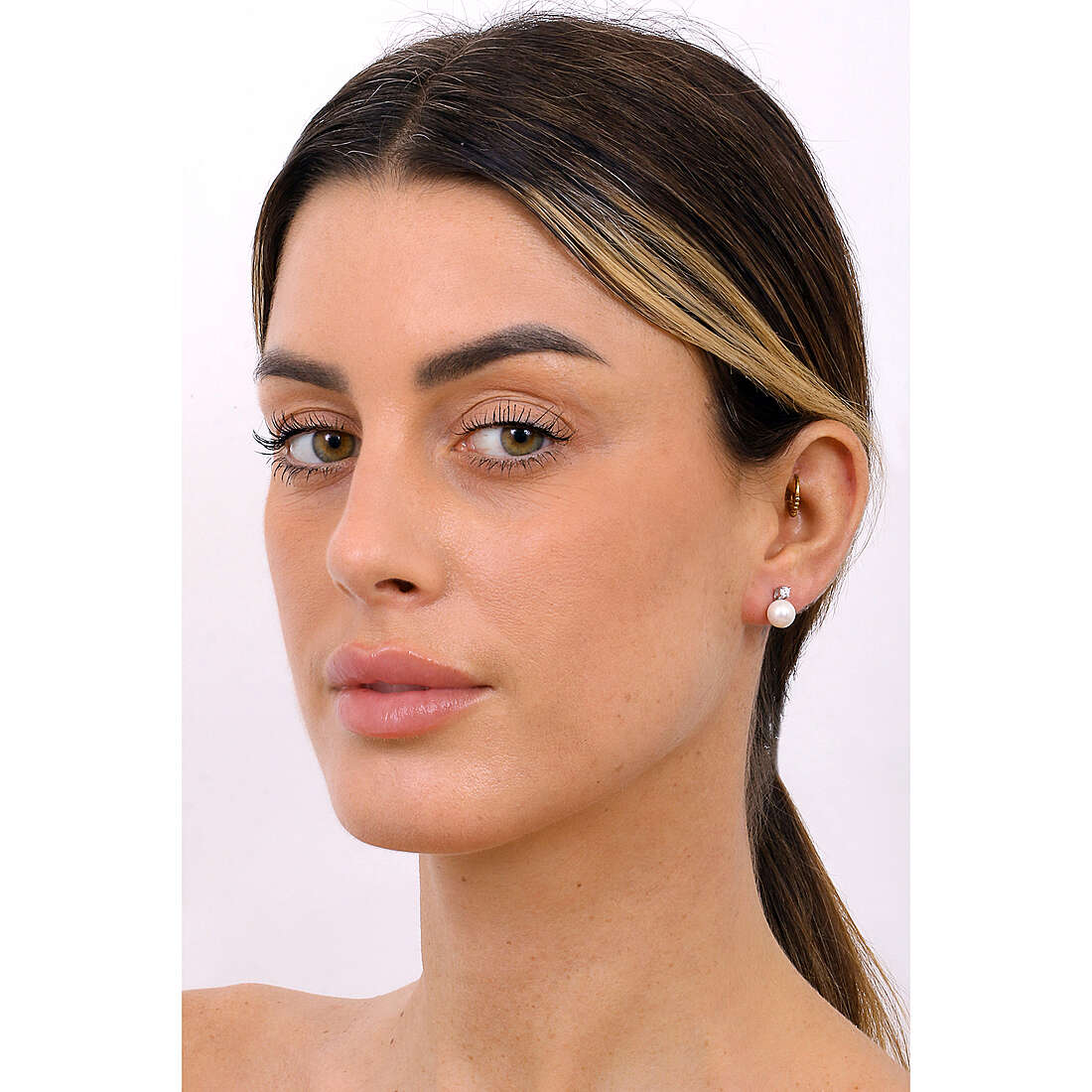 GioiaPura earrings woman LPE77389 wearing