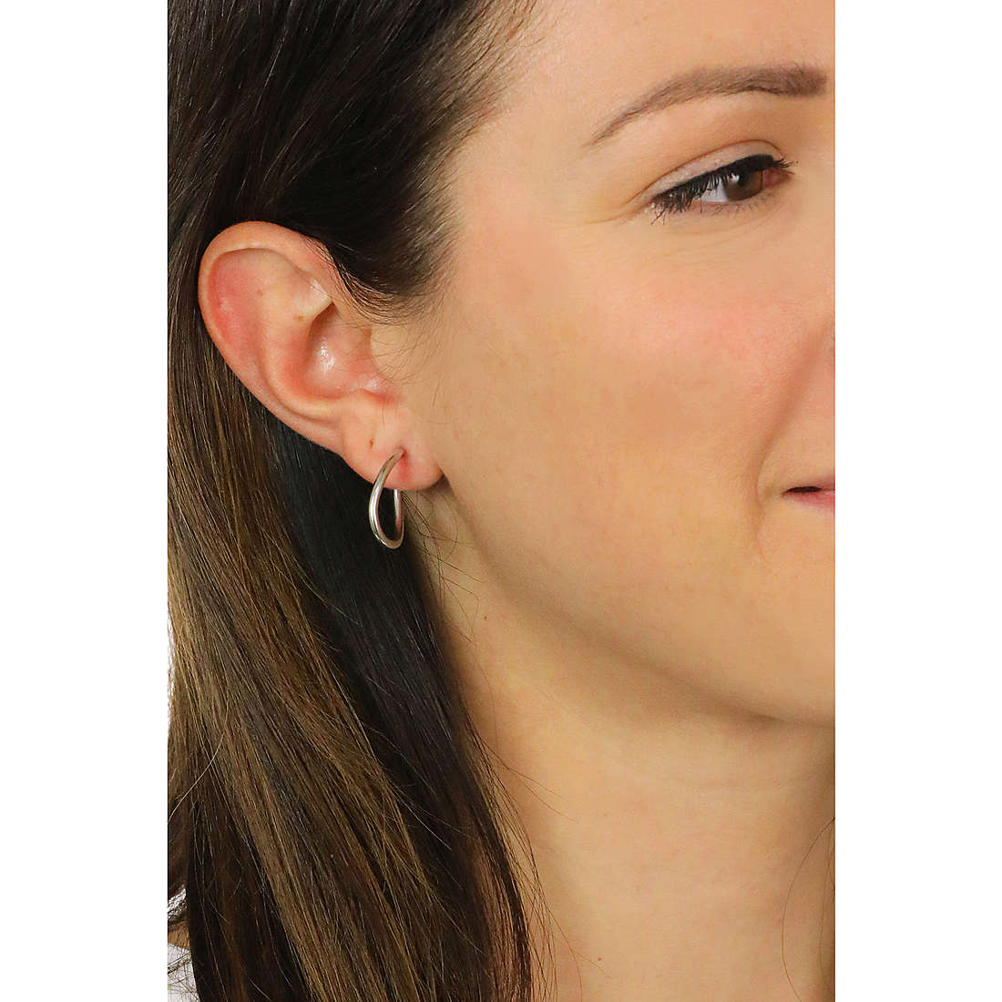 GioiaPura earrings Oro 375 woman GP9-S182657 wearing