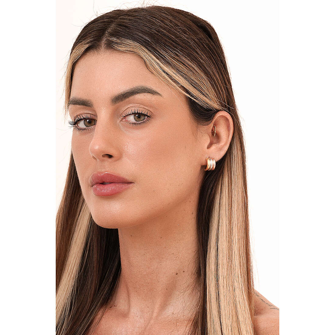 GioiaPura earrings Oro 375 woman GP9-S189168 wearing