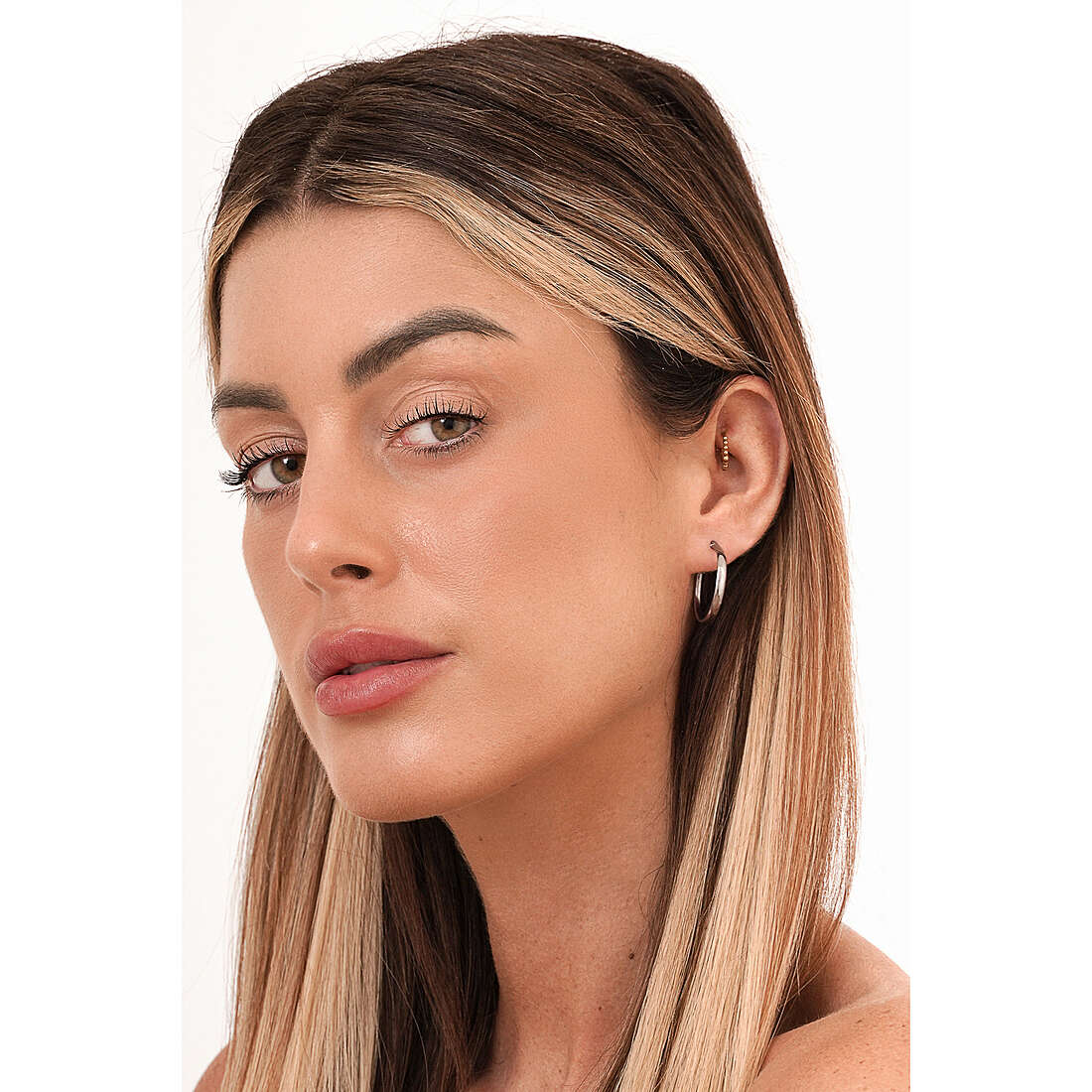 GioiaPura earrings Oro 750 woman GP-S131344 wearing