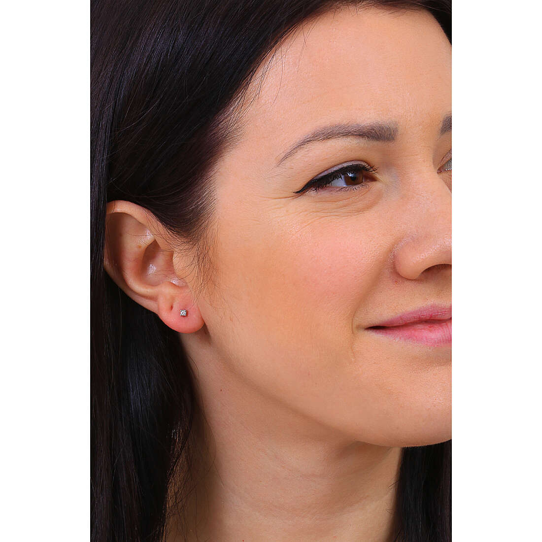 GioiaPura earrings Oro e Diamanti woman GIPOPLQ-06 wearing