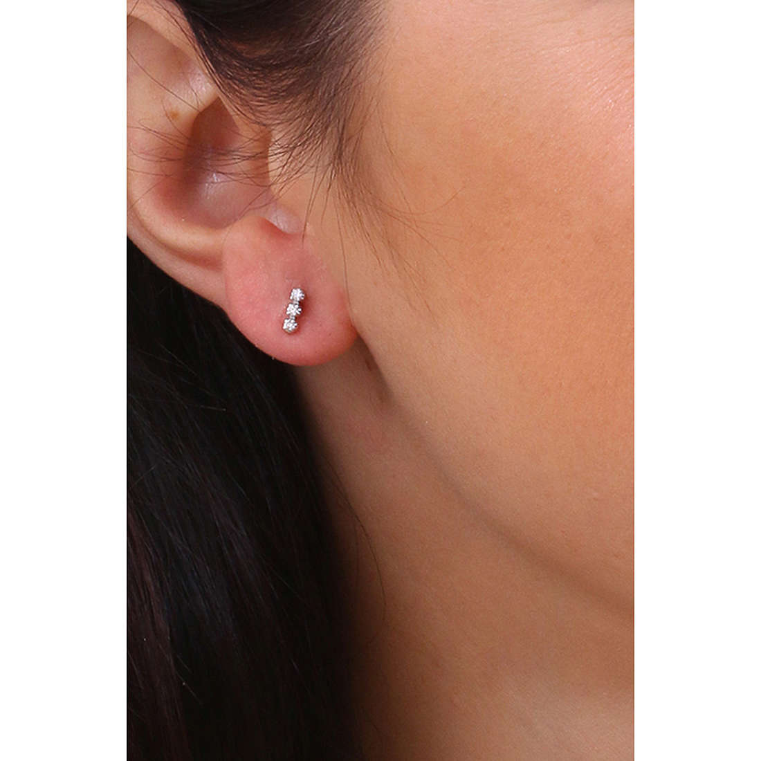 GioiaPura earrings Oro e Diamanti woman OR-0151-1-002-GI wearing