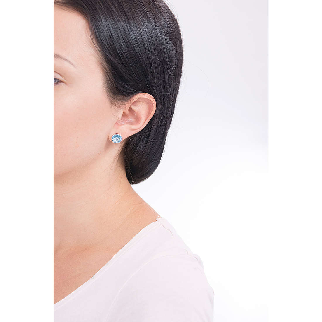 GioiaPura earrings woman WOM01215ALL wearing