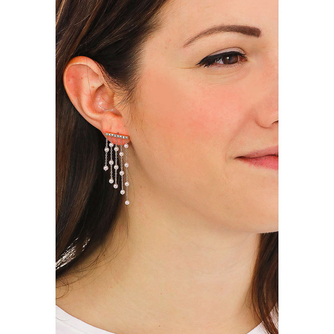Liujo earrings woman LJ1481 wearing