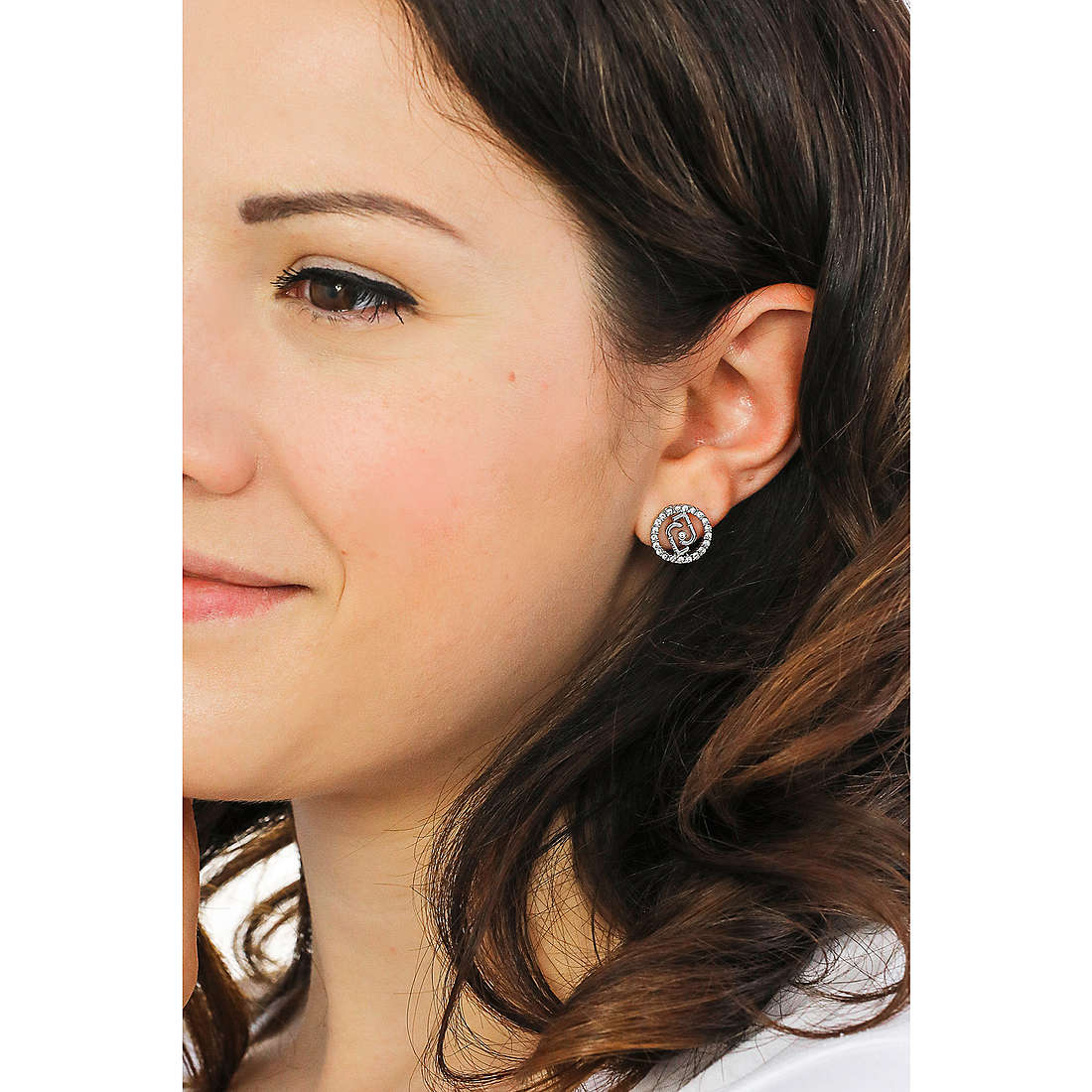 Liujo earrings woman LJ1580 wearing