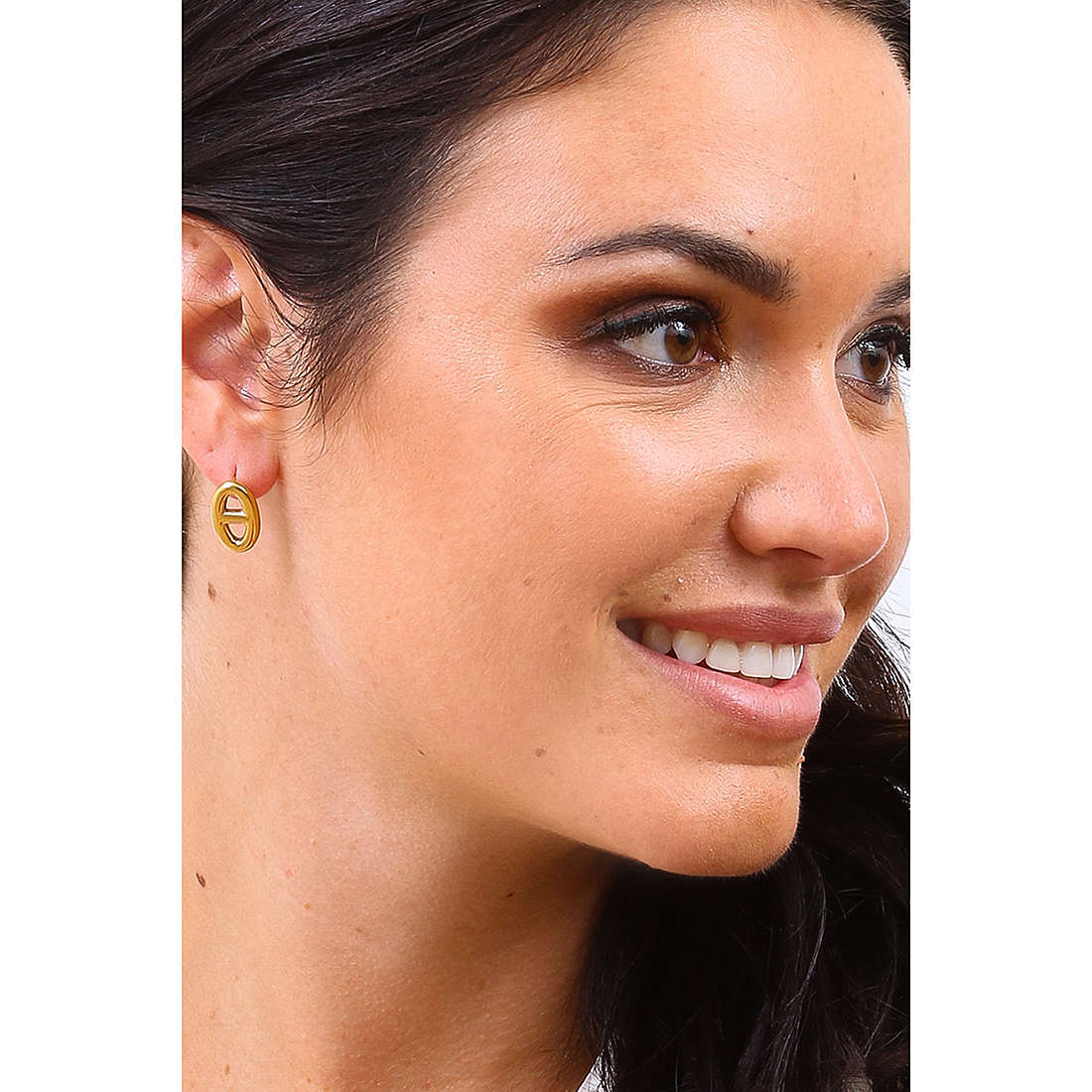 Lylium earrings Navy woman AC-O024G wearing