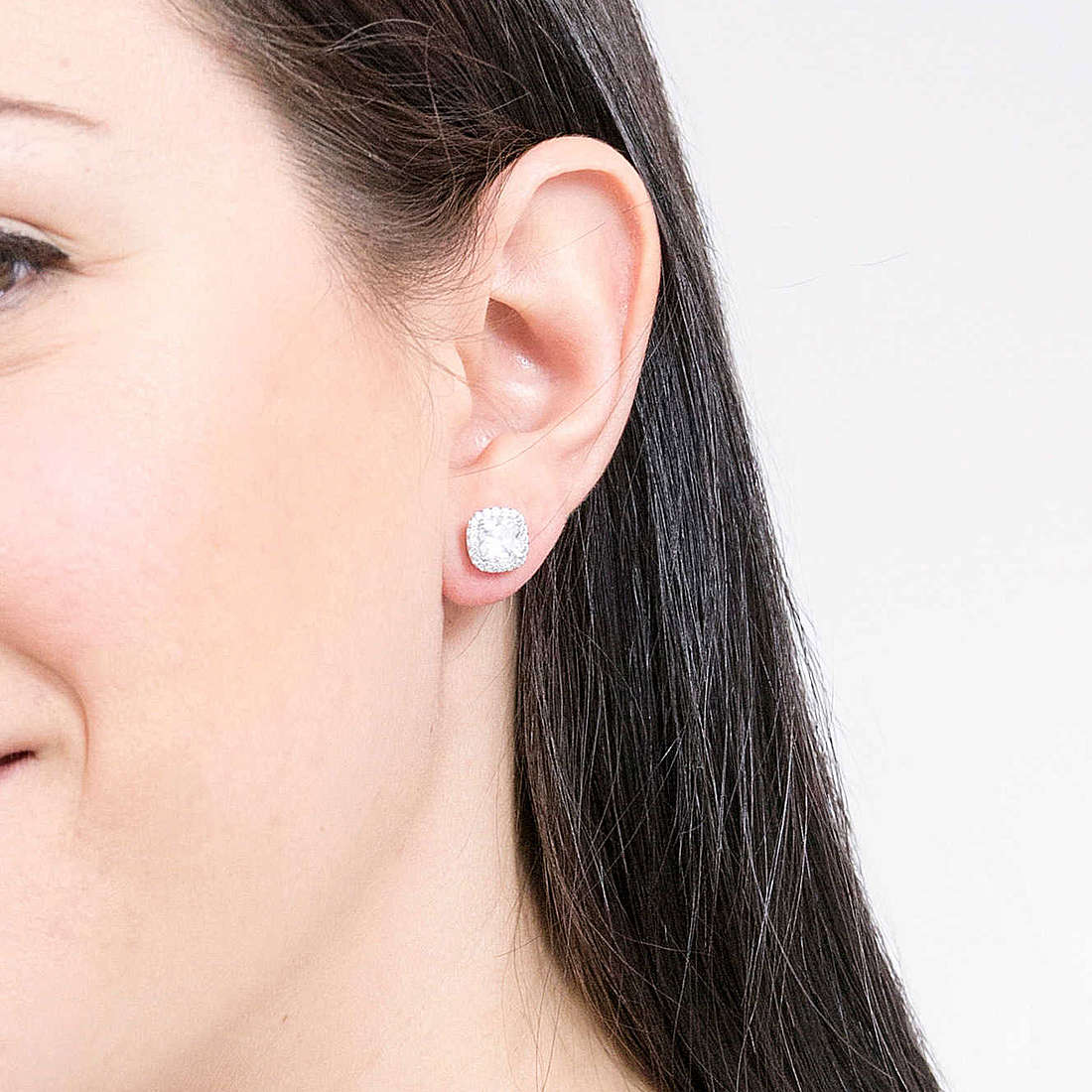 Michael Kors earrings Brilliance woman MKC1405AN040 wearing
