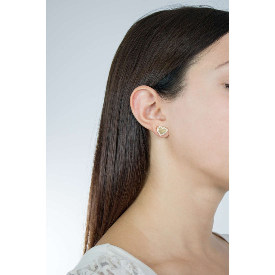 Michael Kors earrings woman MKJ3965710 wearing