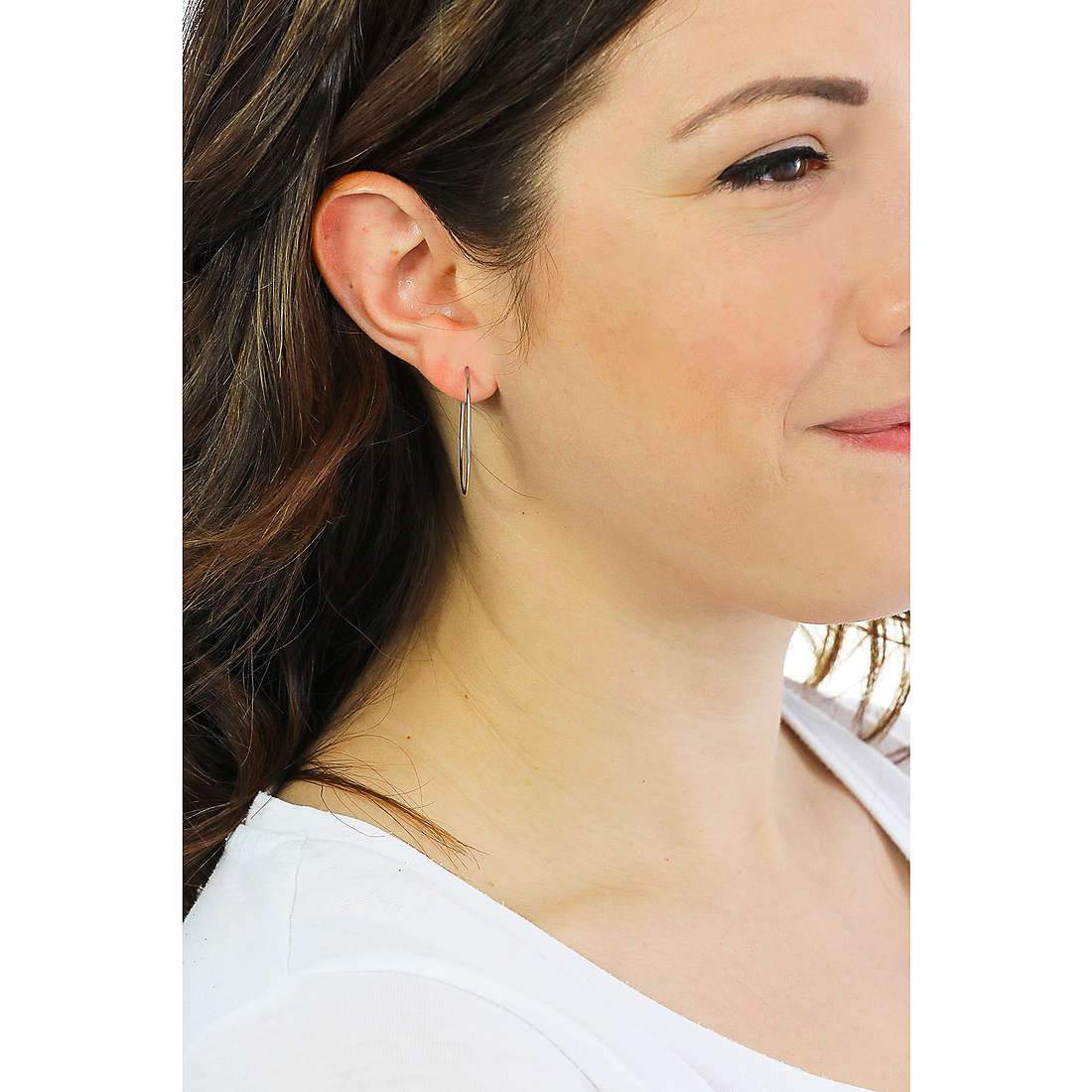 Michael Kors earrings Premium woman MKC1409AA040 wearing