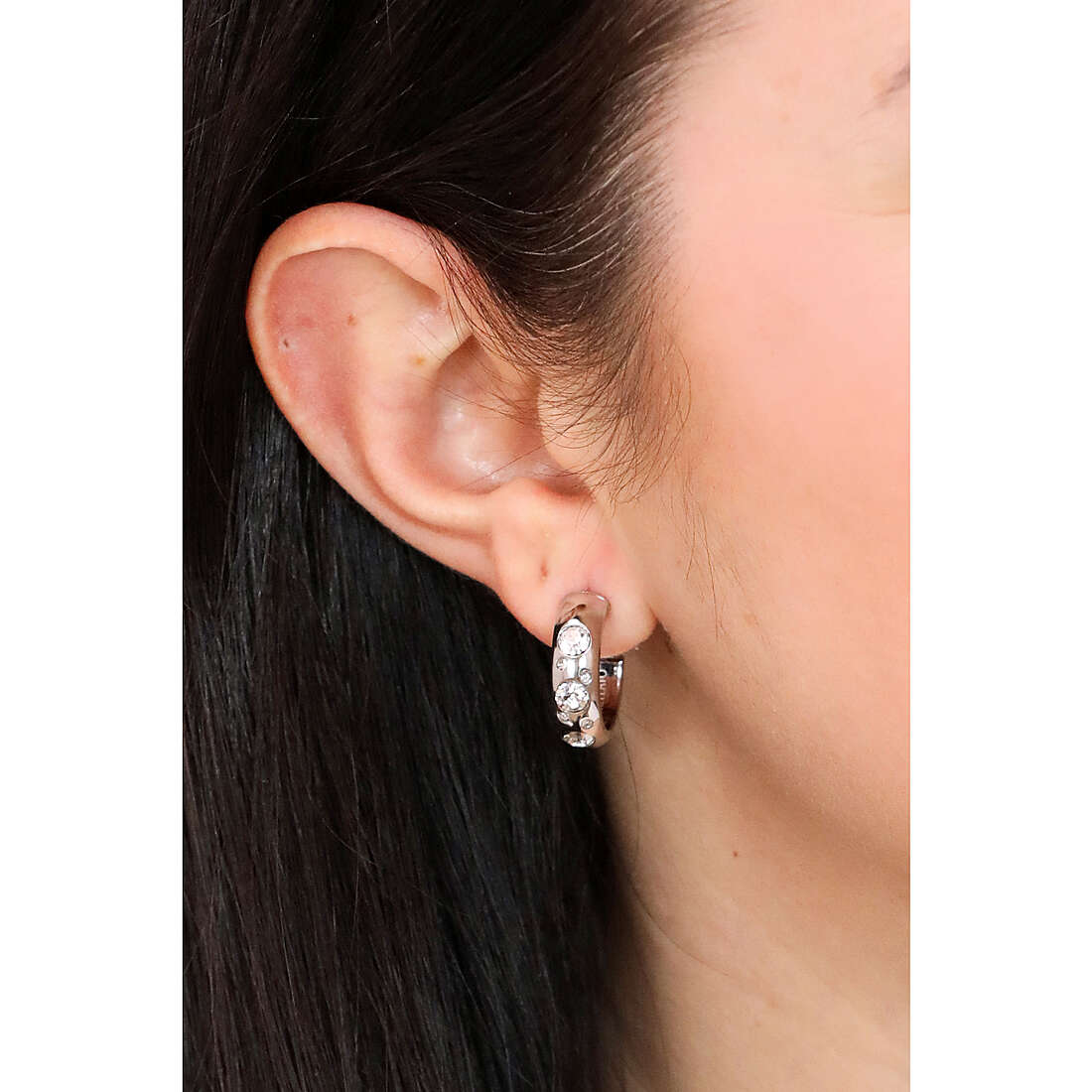 Morellato earrings Poetica woman SAUZ20 wearing