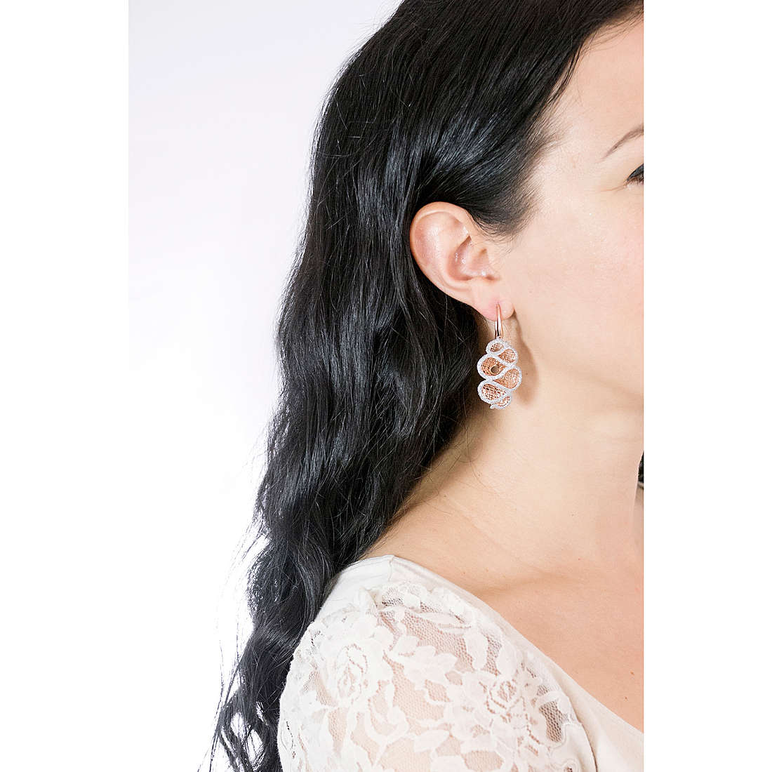 Ottaviani earrings woman 500332O wearing